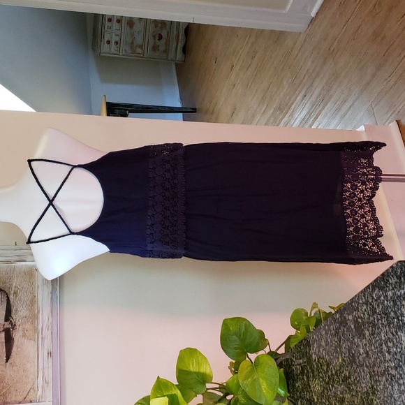 C Dress - Picture 6 of 9